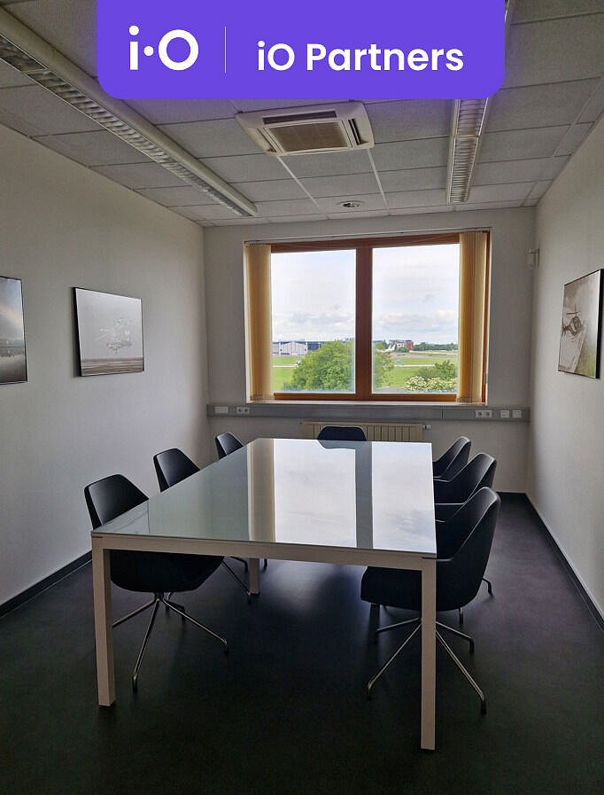 Pronájem kanceláře 350 m² – fotografie 3