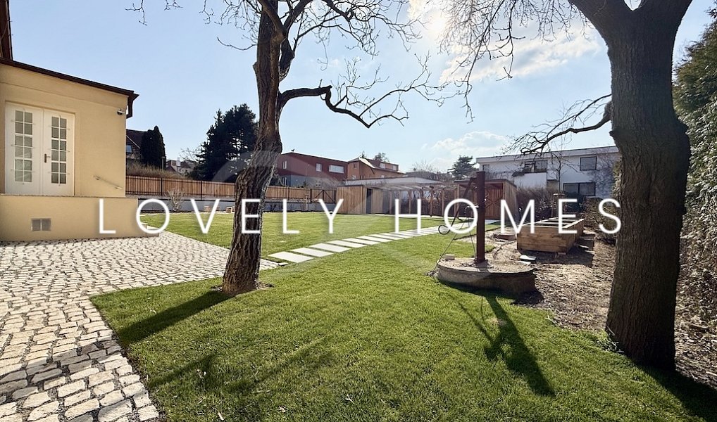 Pronájem domu 256 m² s pozemkem 1 100 m², Praha – náhled fotky 46