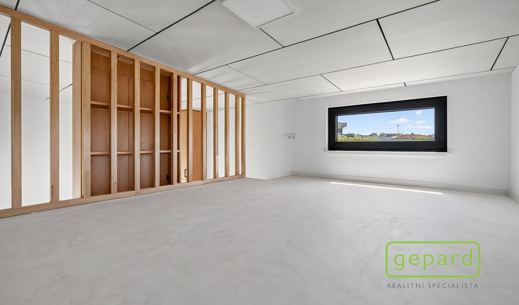Prodej pozemku 12 586 m², Praha – náhled fotky 17
