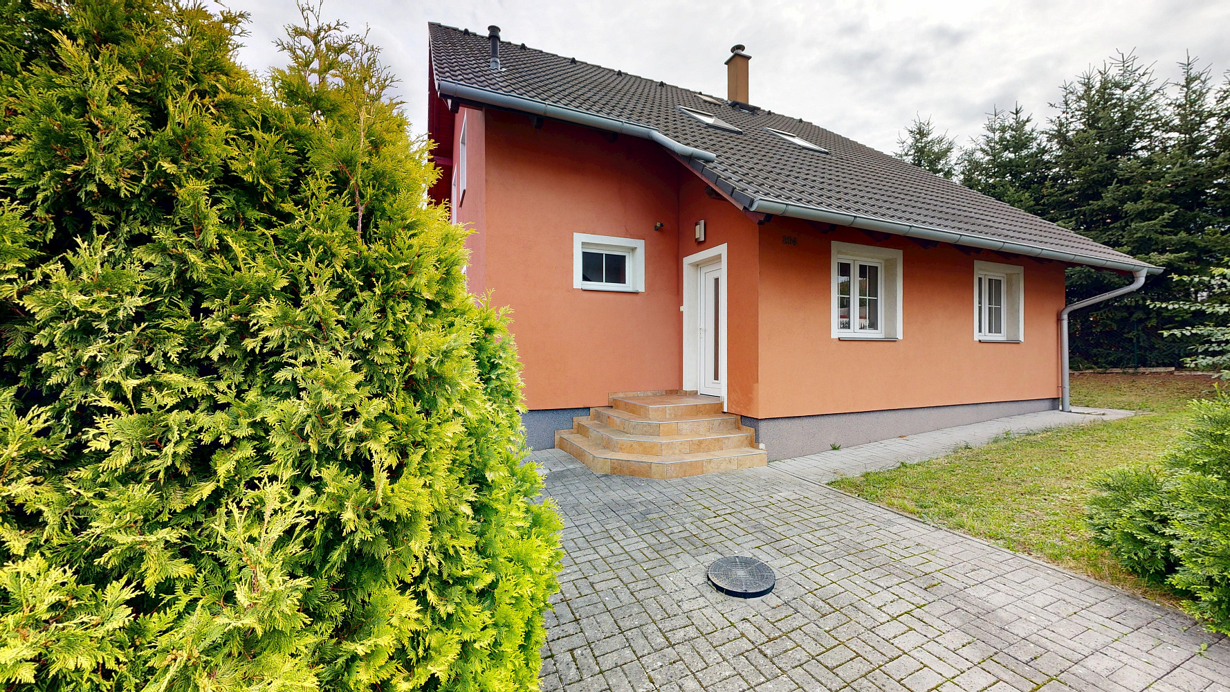 Prodej domu 225 m² s pozemkem 807 m²