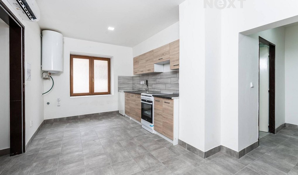 Prodej domu 251 m² s pozemkem 311 m², Tismice – náhled fotky 3