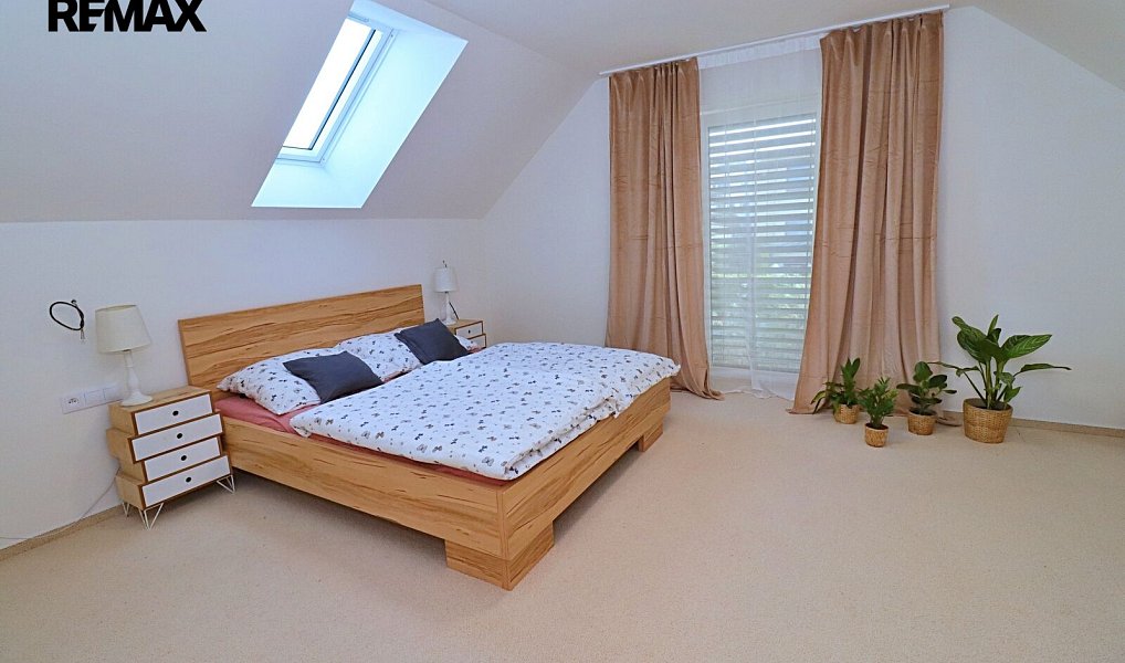 Prodej domu 131 m² s pozemkem 352 m², Holice – náhled fotky 19