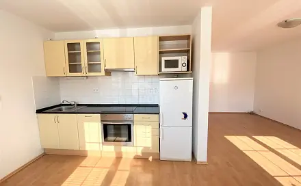 Pronájem bytu 1+kk 34 m², Okružní, Vestec, okres Praha-západ