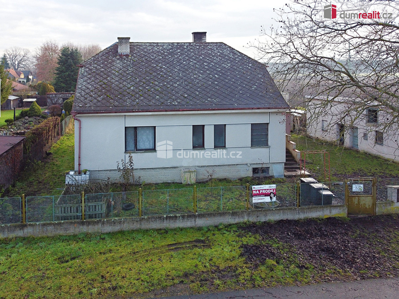 Prodej domu 140 m² s pozemkem 1 249 m²
