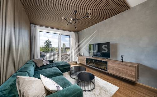 Prodej bytu 5+kk 120 m², V Kněžívce, Tuchoměřice, okres Praha-západ