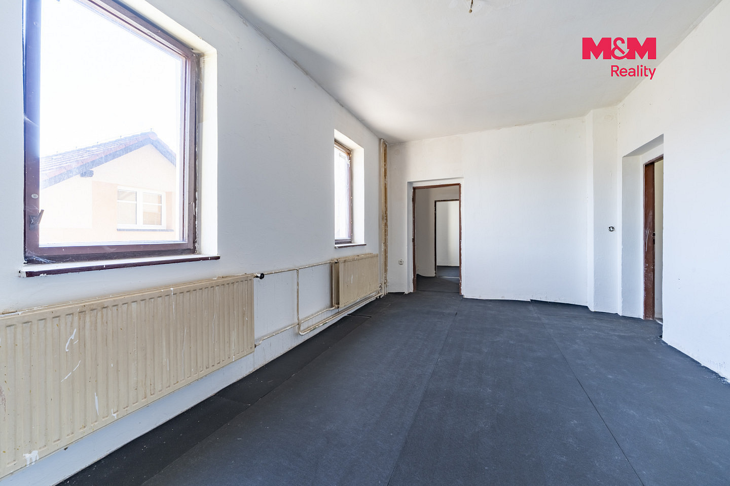 Prodej nájemního domu, činžáku 122 m² – fotografie 2