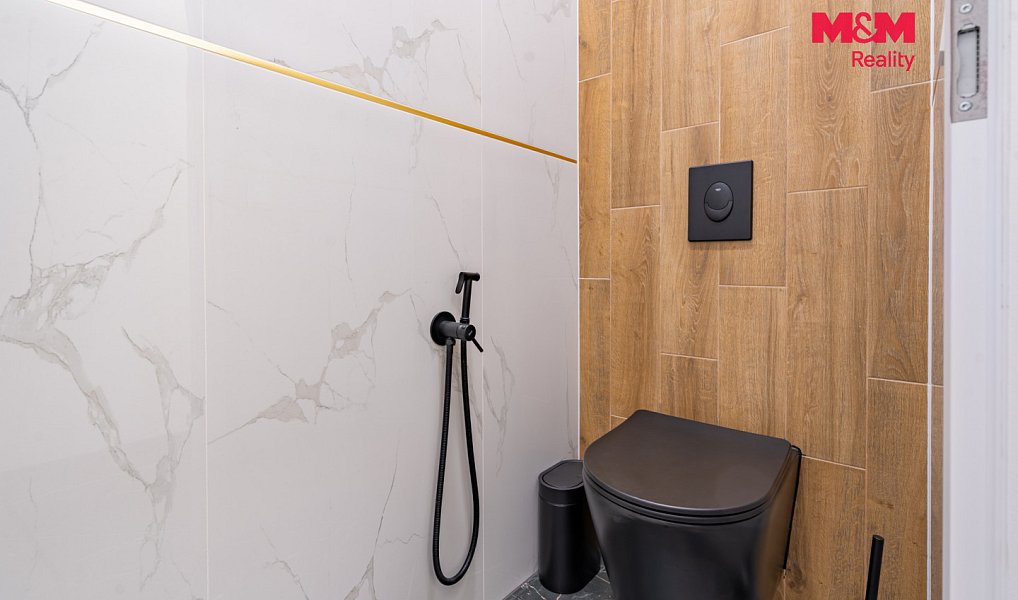Prodej bytu 2+kk 50 m², Horní Planá – náhled fotky 7