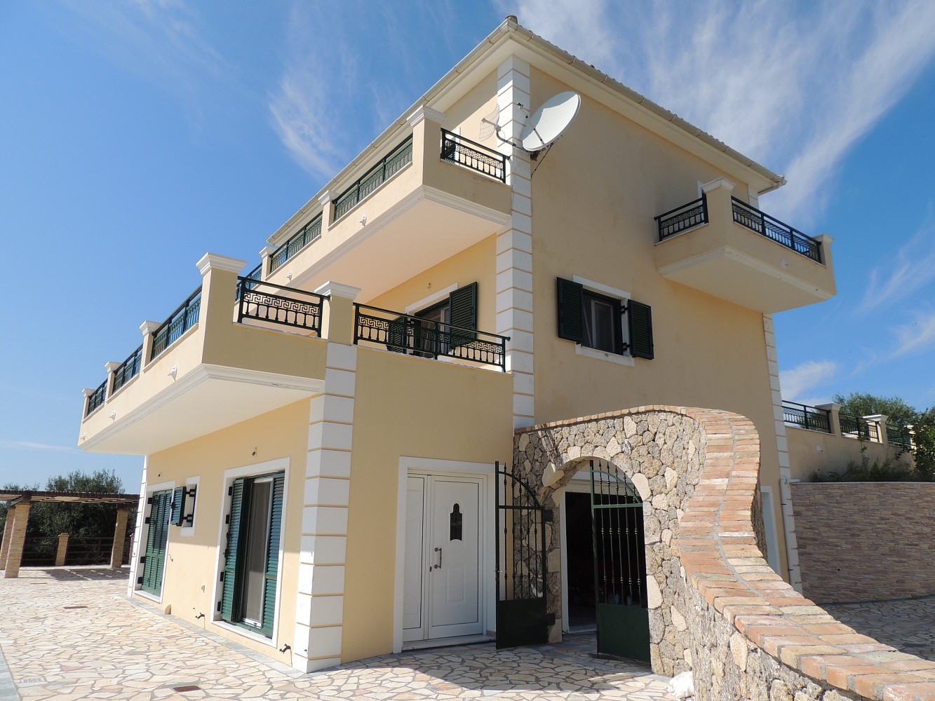Prodej domu 320 m² s pozemkem 4 200 m²