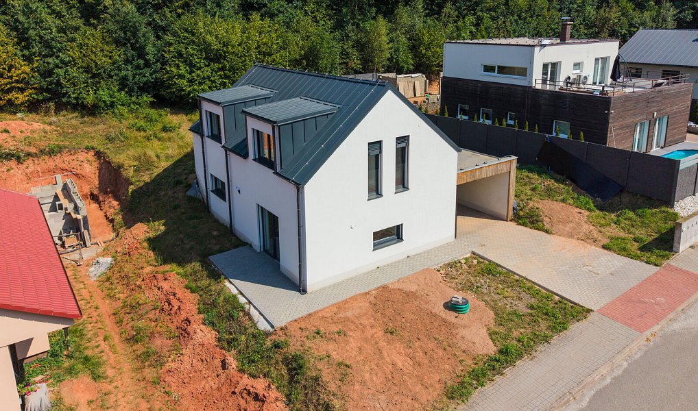 Prodej domu 152 m² s pozemkem 642 m², Dolní Dobrouč – náhled fotky 4