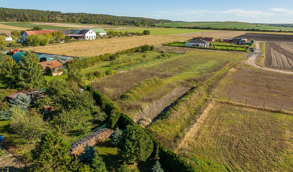 Prodej stavebního pozemku 1 539 m², Konětopy – náhled fotky 15