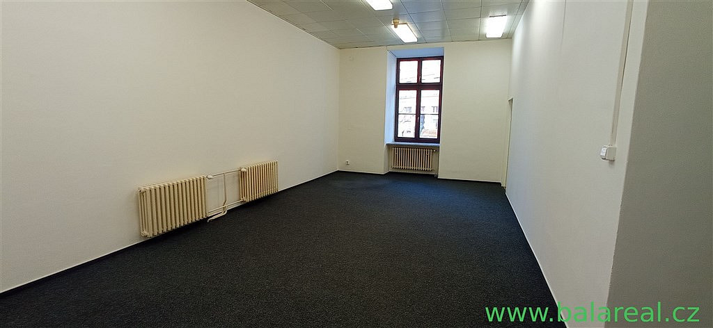 Pronájem kanceláře 22 m² — photo 4