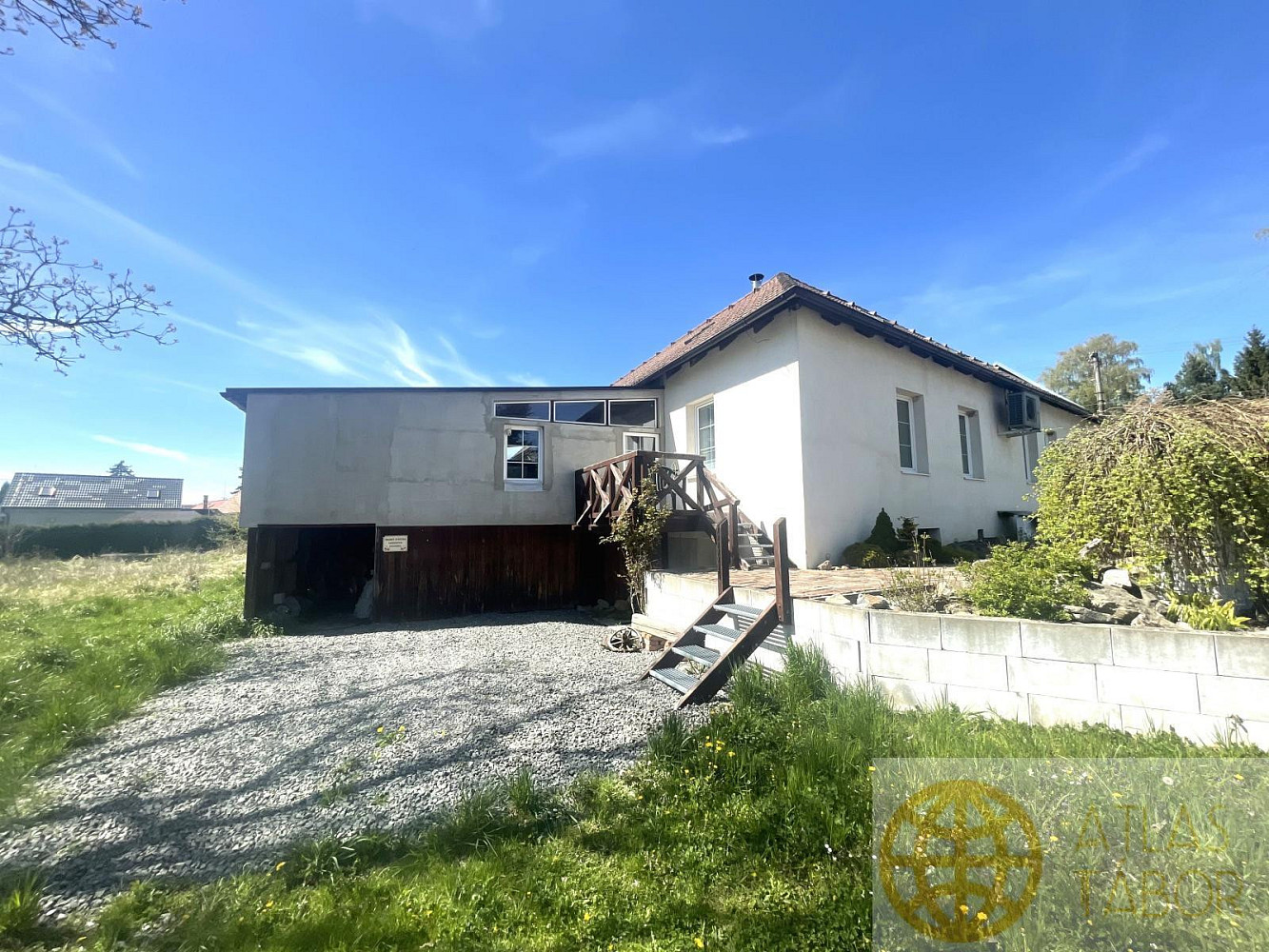 Pronájem bytu 2+kk 90 m² – fotografie 4