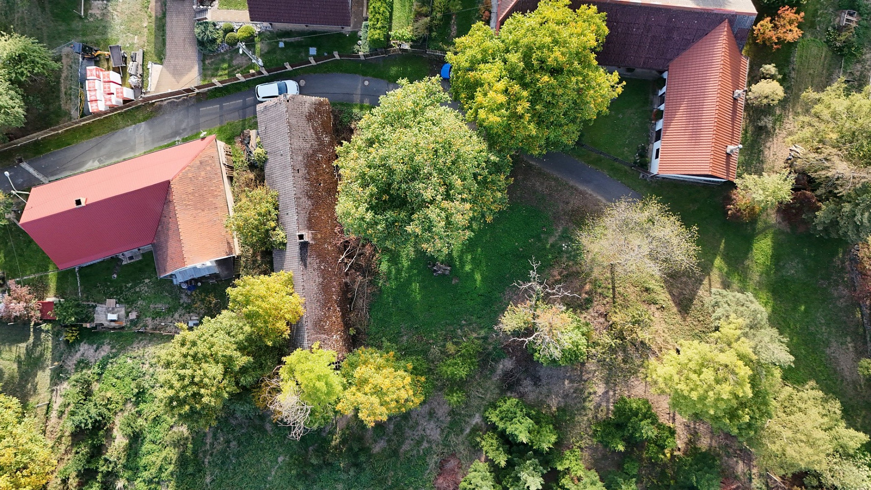 Prodej stavebního pozemku 802 m² – fotografie 5