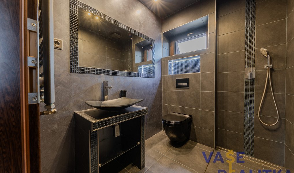 Prodej domu 200 m² s pozemkem 525 m², Jeseník nad Odrou – náhled fotky 9
