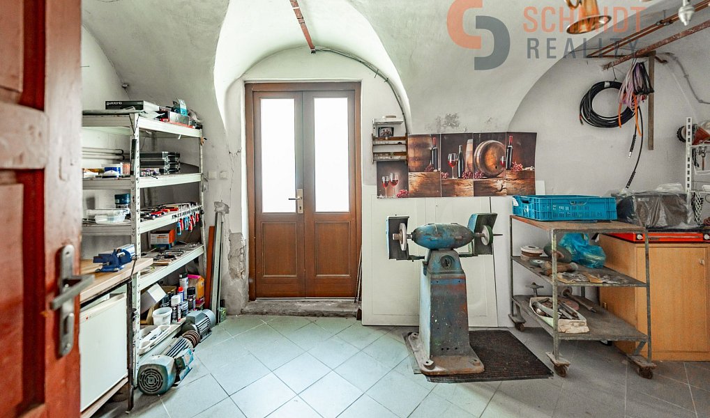 Prodej domu 596 m² s pozemkem 781 m², Mikulov – náhled fotky 8