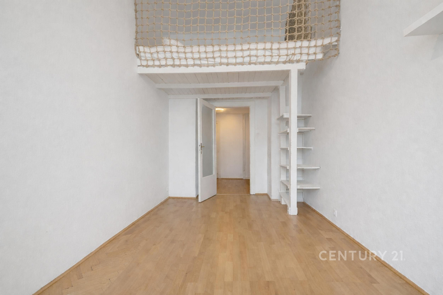 Prodej bytu 3+kk 65 m² – pohled 2