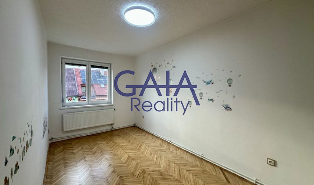 Pronájem bytu 3+1 66 m², Louka – náhled fotky 3