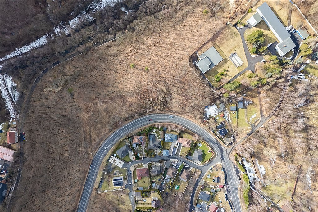 Prodej stavebního pozemku 1 676 m² – pohled 5