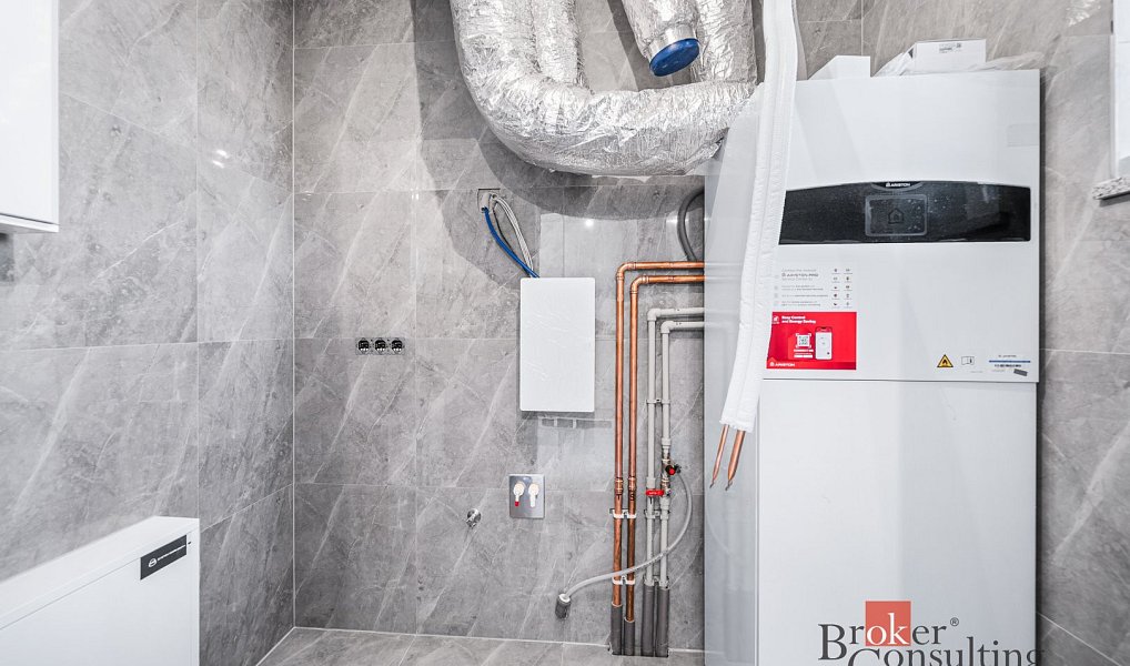 Prodej domu 152 m² s pozemkem 935 m², Kamenný Újezd – náhled fotky 9