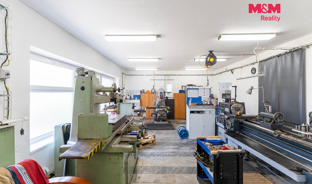 Prodej obchodních prostor 170 m², Roštín – náhled fotky 11