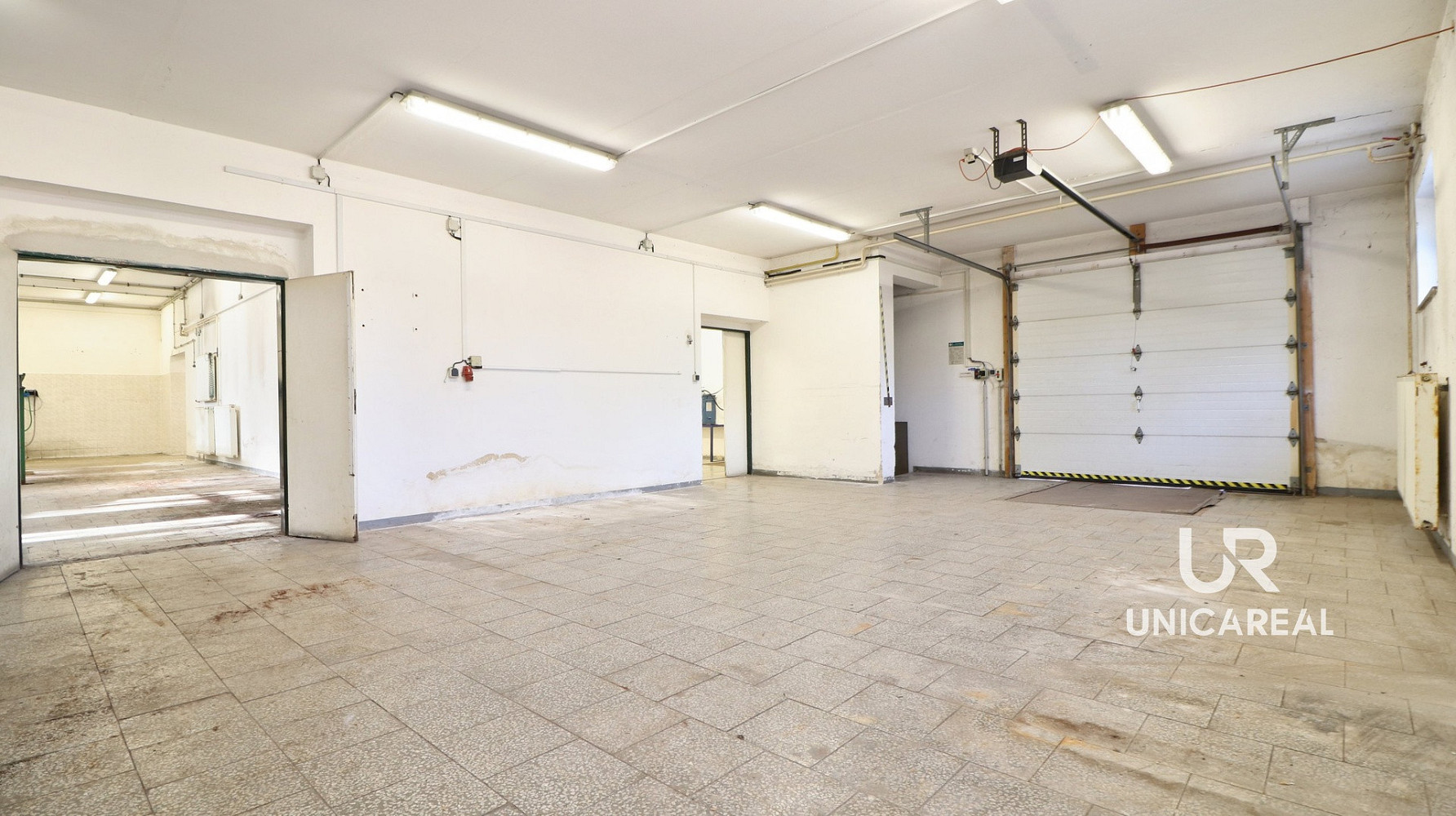 Prodej skladovacích prostor 834 m² – fotografie 3