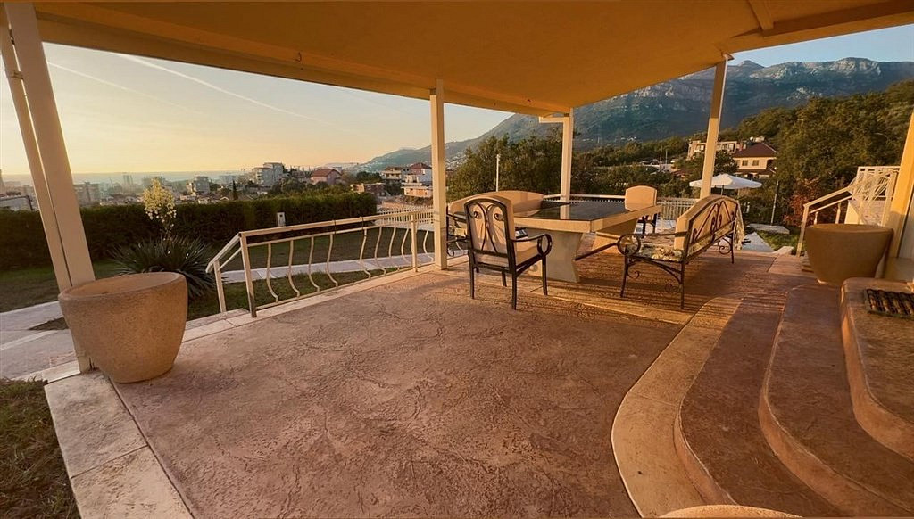 Prodej domu 224 m² s pozemkem 1 498 m² — photo 4