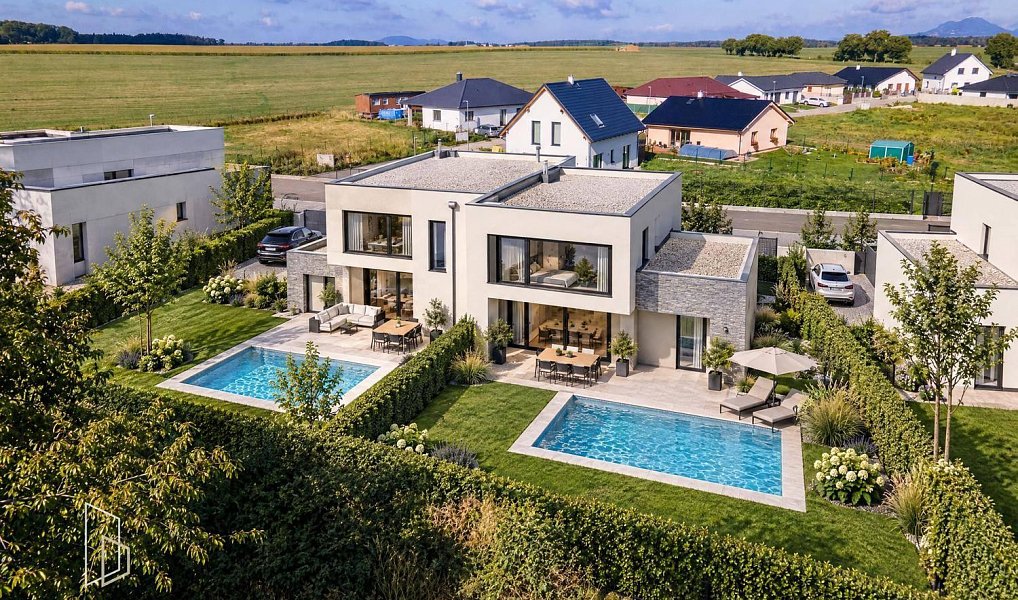 Prodej domu 210 m² s pozemkem 643 m², Čistá – náhled fotky 2