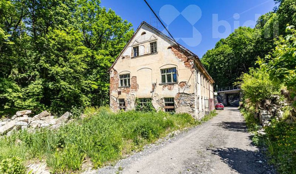 Prodej domu 358 m² s pozemkem 658 m², Žulová – náhled fotky 32