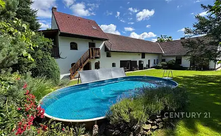 Prodej domu 550 m² s pozemkem 9 910 m², Újezdec, okres Prachatice