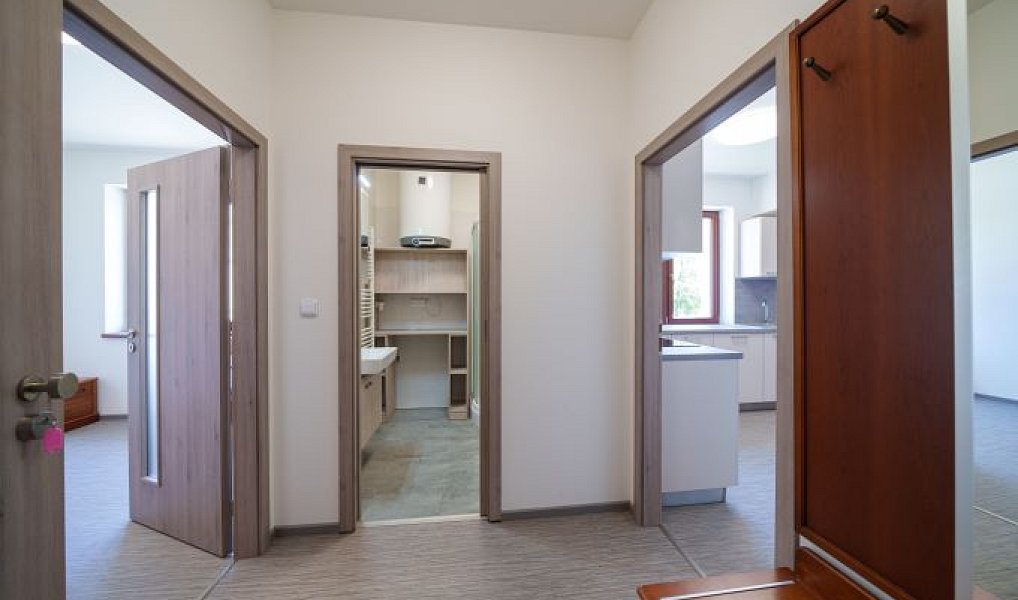 Pronájem bytu 2+kk 50 m², Jindřichův Hradec – náhled fotky 3
