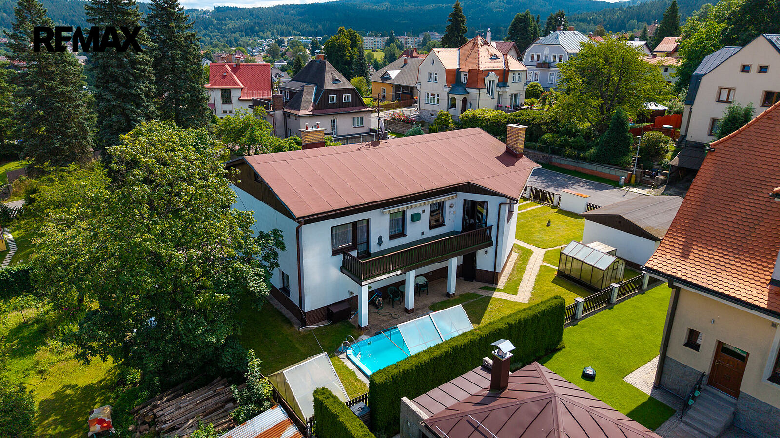 Prodej domu 280 m² s pozemkem 682 m² – fotografie 3