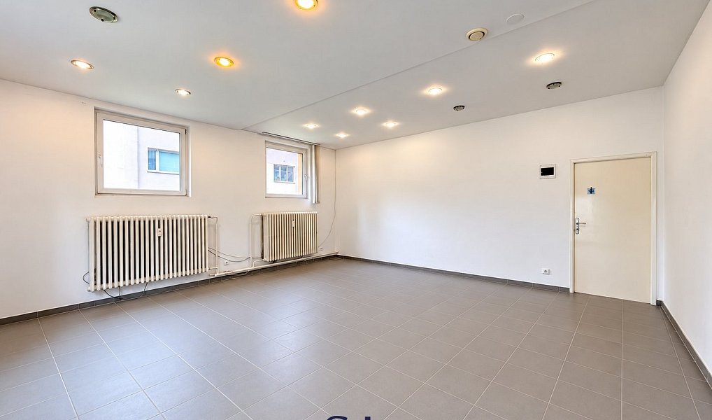 Pronájem obchodních prostor 30 m², Semily – náhled fotky 5
