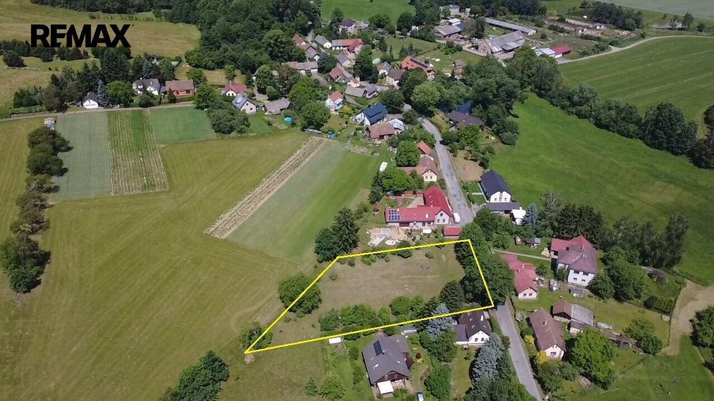 Prodej stavebního pozemku 2 226 m² – fotografie 3