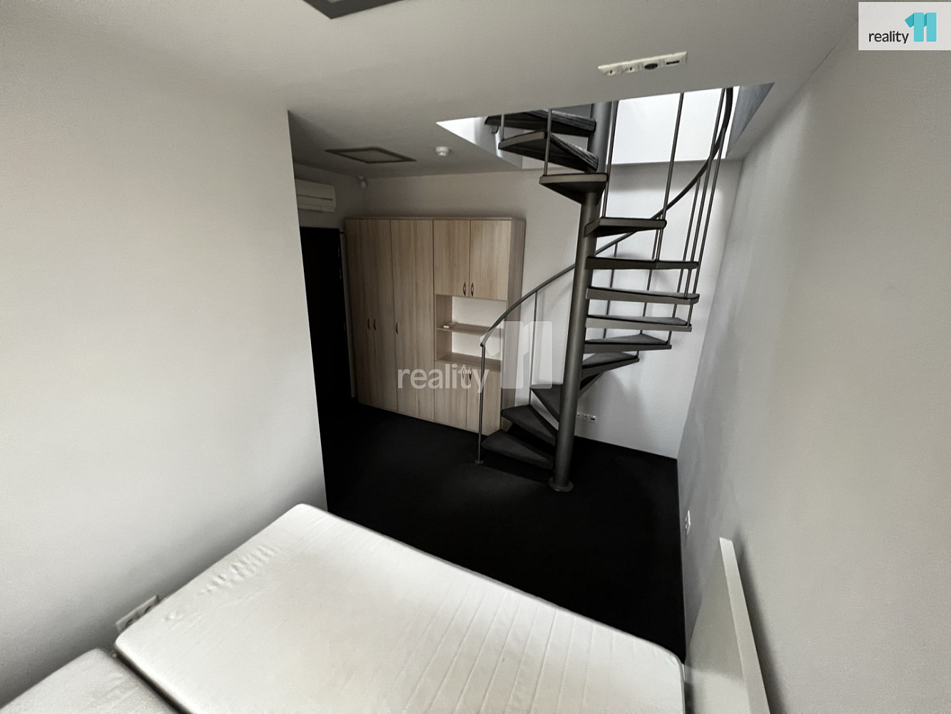 Pronájem kanceláře 61 m² — photo 4