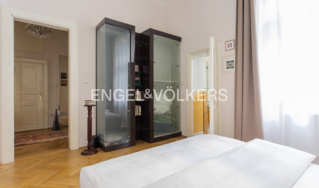 Pronájem bytu 3+1 125 m², Praha – náhled fotky 6