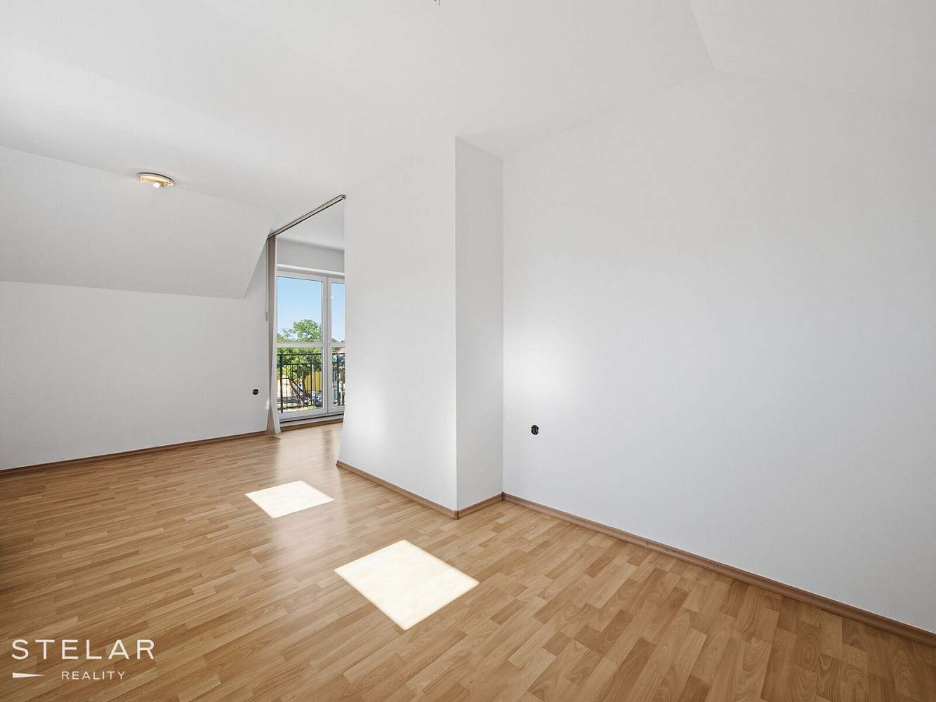 Pronájem bytu 2+kk 58 m² – fotografie 4