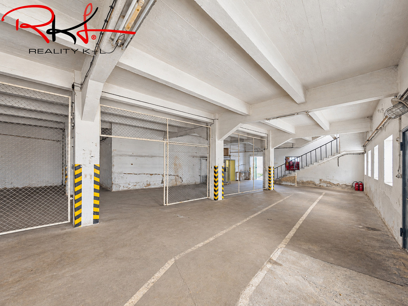 Pronájem skladovacích prostor 1 787 m² – fotografie 4