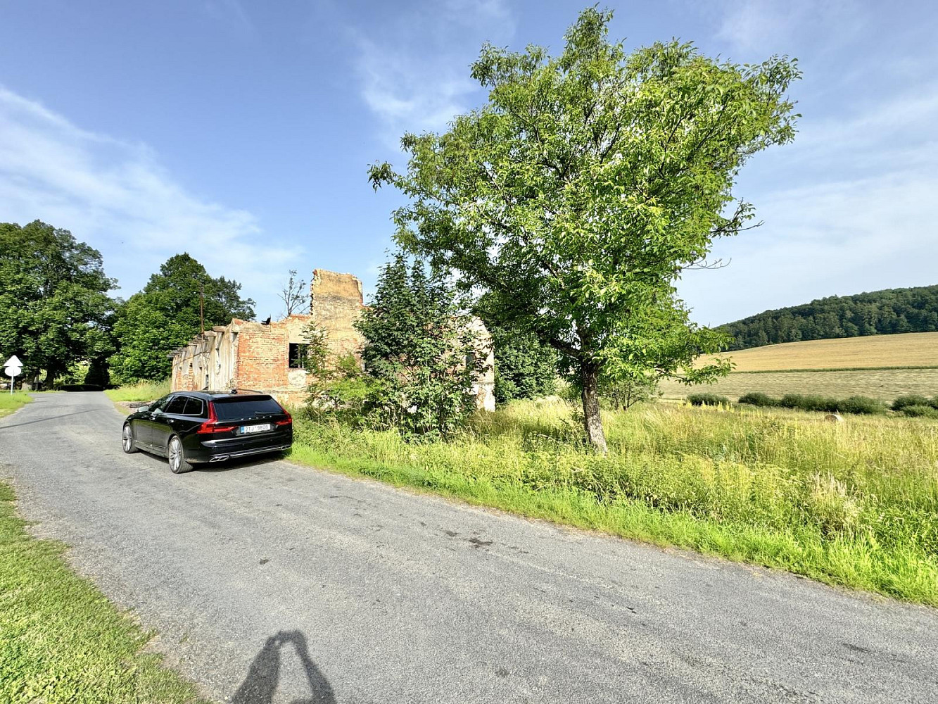 Prodej stavebního pozemku 1 694 m²