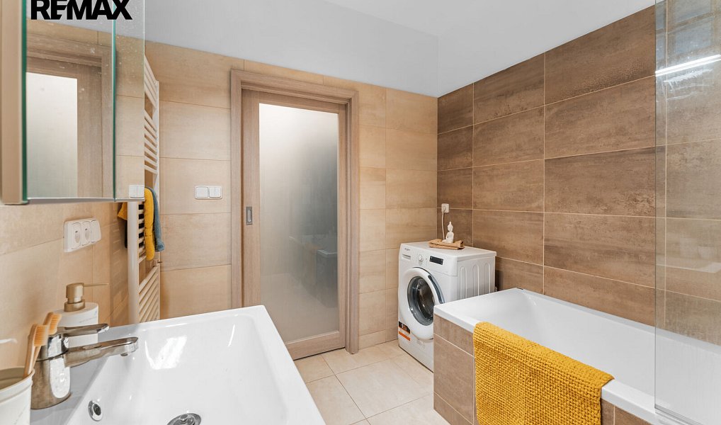 Prodej bytu 1+kk 29 m², Praha – náhled fotky 4