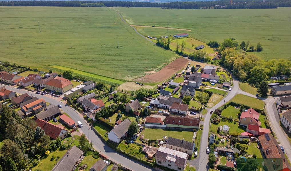 Prodej domu 200 m² s pozemkem 1 164 m², Nevřeň – náhled fotky 20