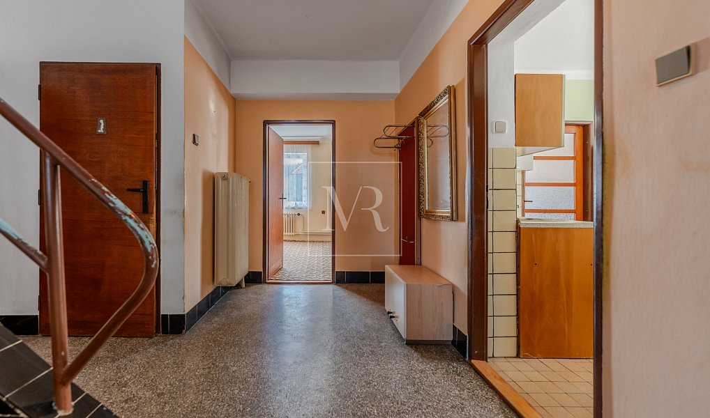 Prodej domu 127 m² s pozemkem 886 m², Semice – náhled fotky 14