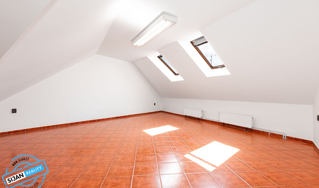 Prodej obchodních prostor 196 m², Kroměříž – náhled fotky 12