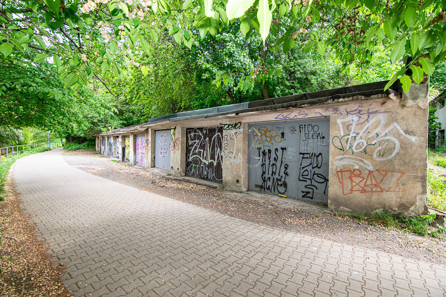 Prodej čtyř zděných garáží na vlastních pozemcích, Praha 9 Libeň – fotografie 2
