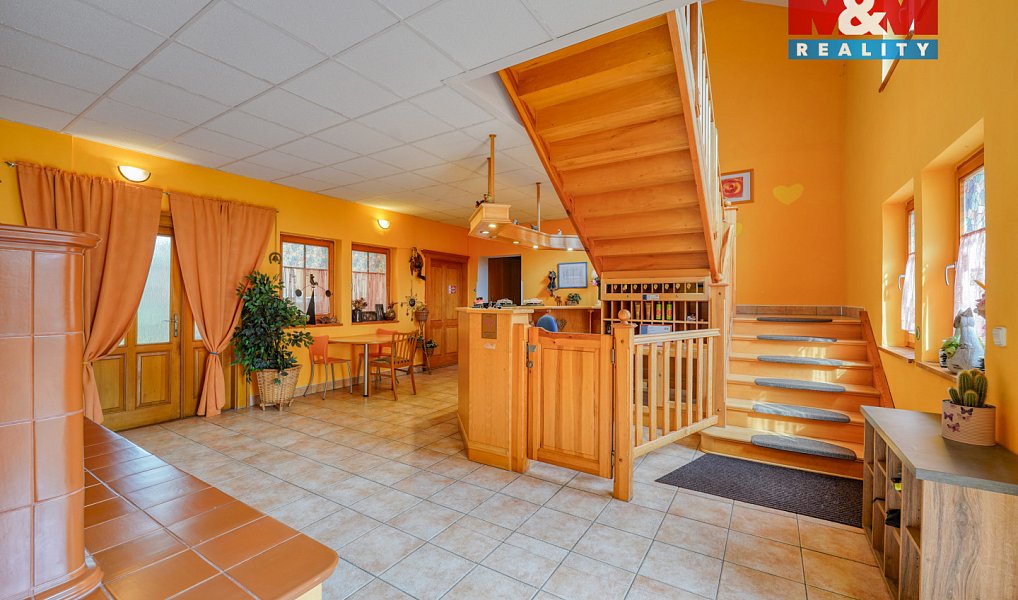 Prodej ubytovacího objektu 689 m², Žihle – náhled fotky 2