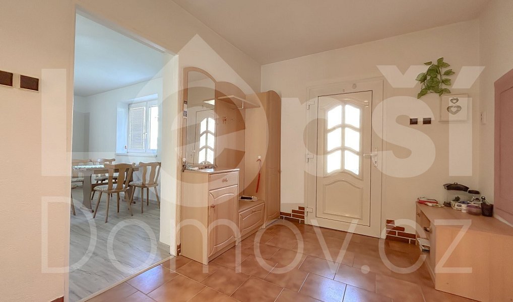 Prodej domu 185 m² s pozemkem 1 515 m², Vlčice – náhled fotky 9