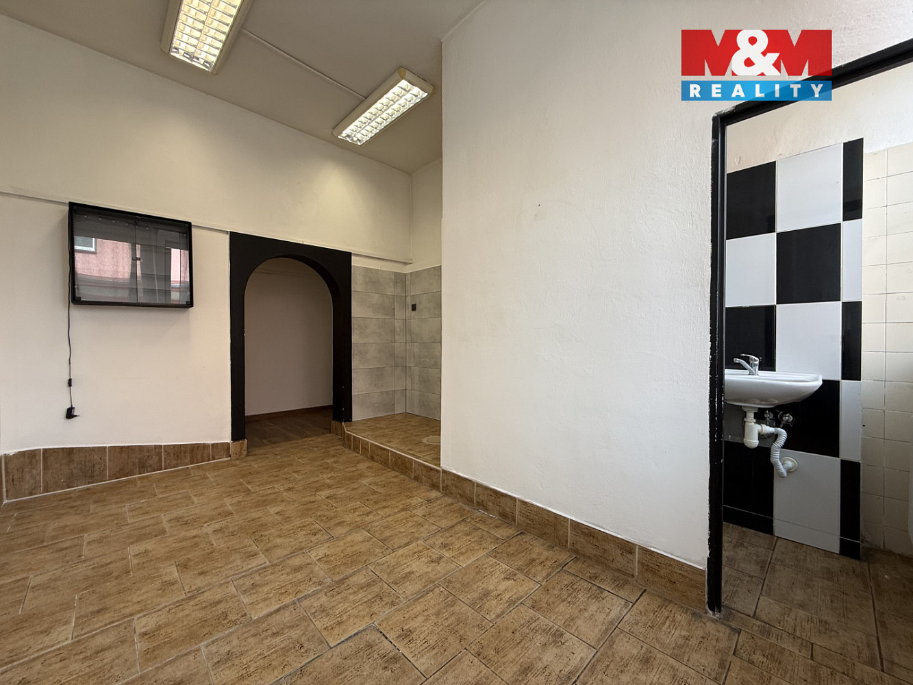 Pronájem obchodních prostor 32 m² — photo 3