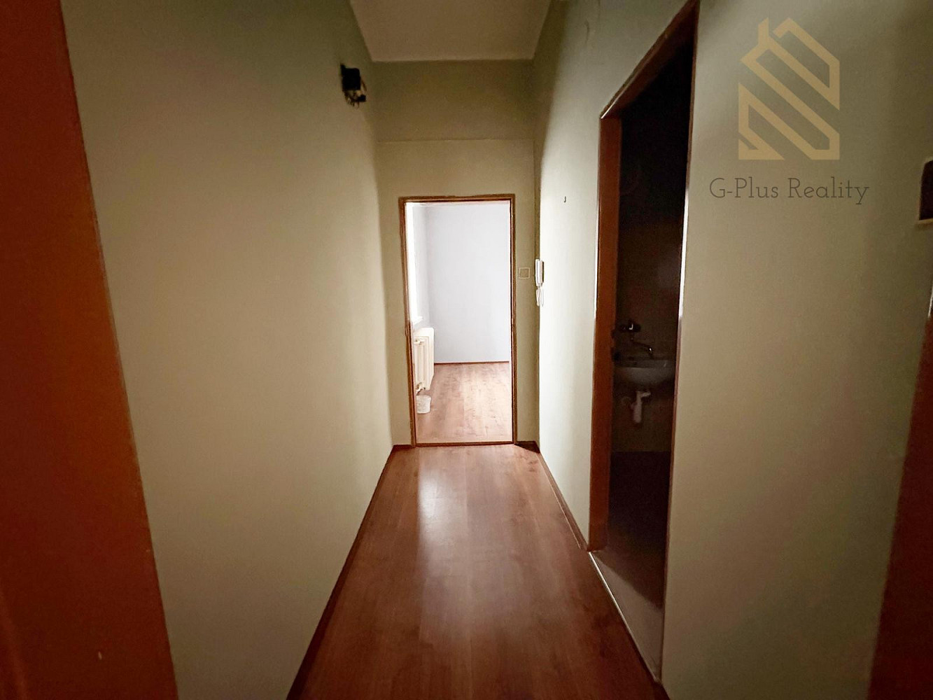 Pronájem bytu 2+1 39 m² – fotografie 4