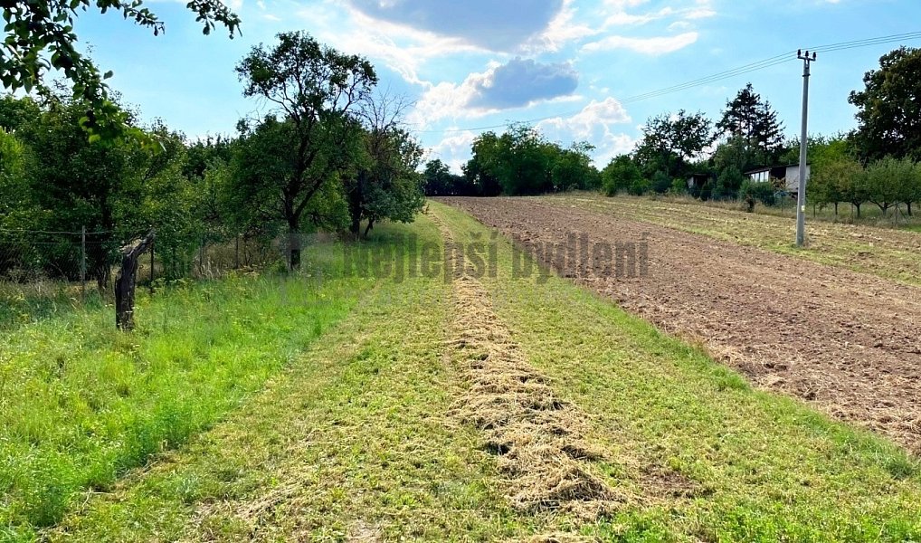 Prodej zahrady 914 m², Šlapanice – náhled fotky 3