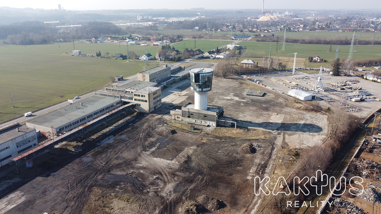 Pronájem komerčního objektu (jiného typu) 8 000 m² – fotografie 5