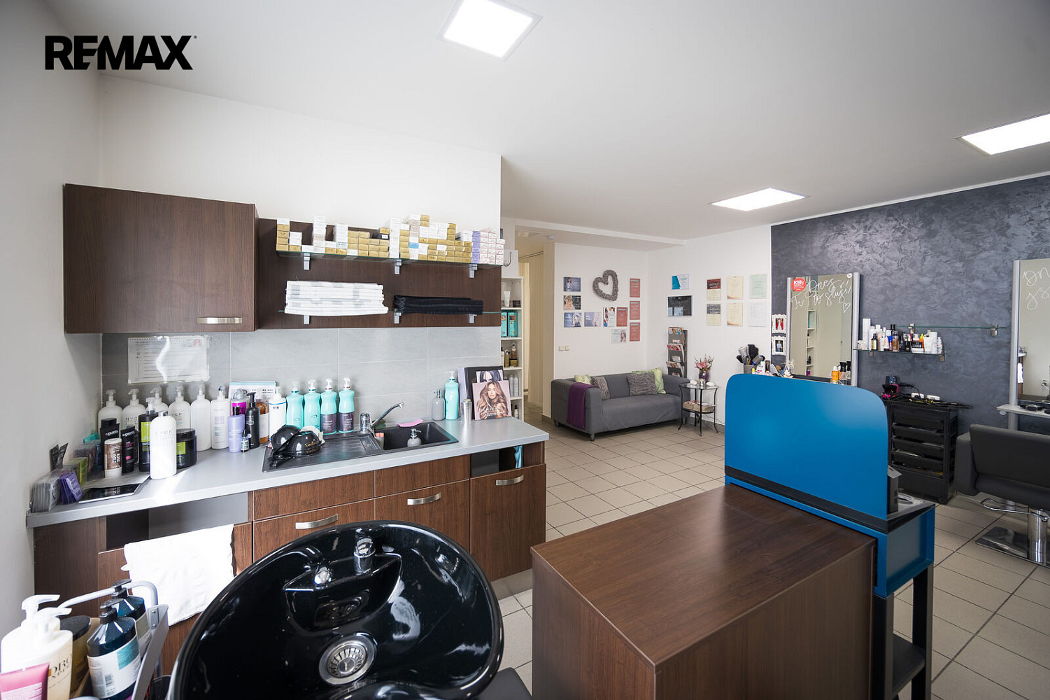 Prodej obchodních prostor 75 m² – fotografie 2